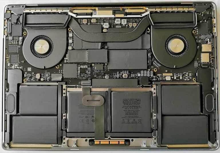 MacBook repair at Mak Doctor Riyadh